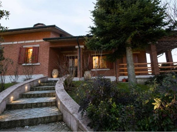 casa indipendente in vendita a Maranello