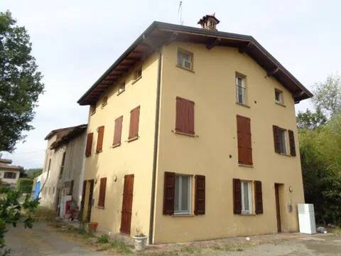 casa indipendente in vendita a Maranello in zona Torre Maina