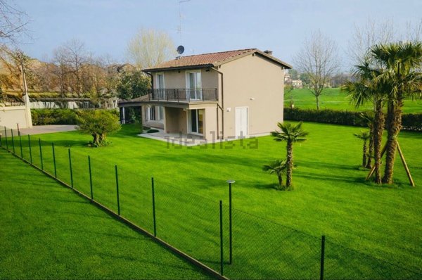 casa indipendente in vendita a Maranello