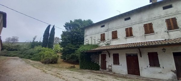 casa indipendente in vendita a Maranello in zona Torre Maina