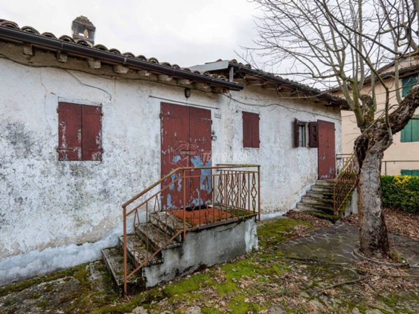 casa indipendente in vendita a Marano sul Panaro