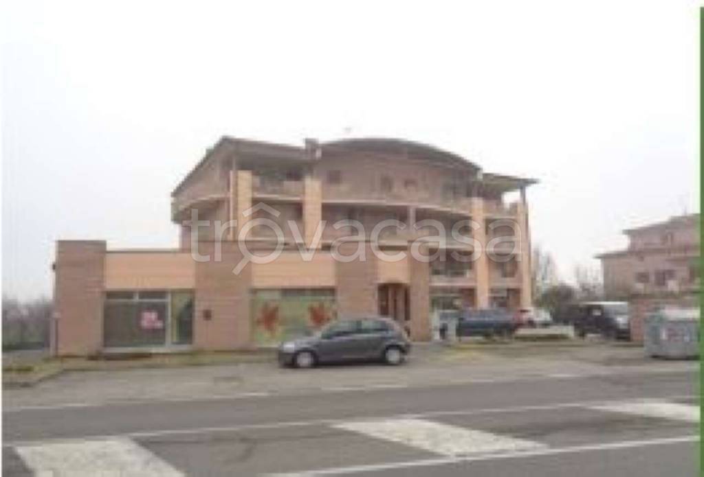 negozio in vendita a Marano sul Panaro