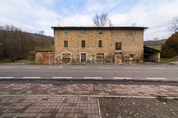casa indipendente in vendita a Marano sul Panaro in zona Casona