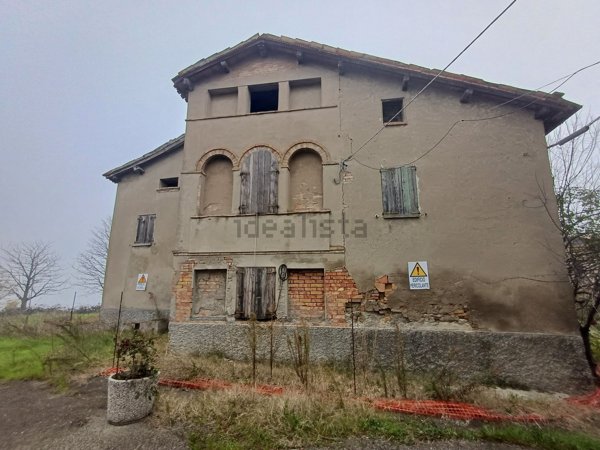 casale in vendita a Marano sul Panaro