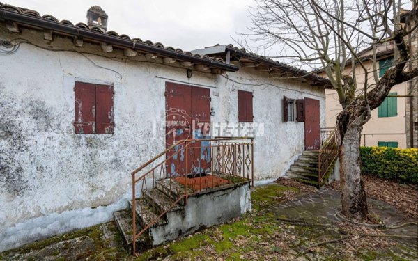 casa indipendente in vendita a Marano sul Panaro in zona Festà
