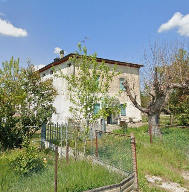 casa indipendente in vendita a Medolla