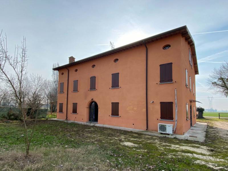 casa indipendente in vendita a Medolla