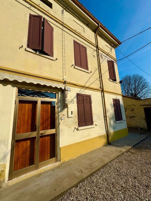 casa indipendente in vendita a Medolla