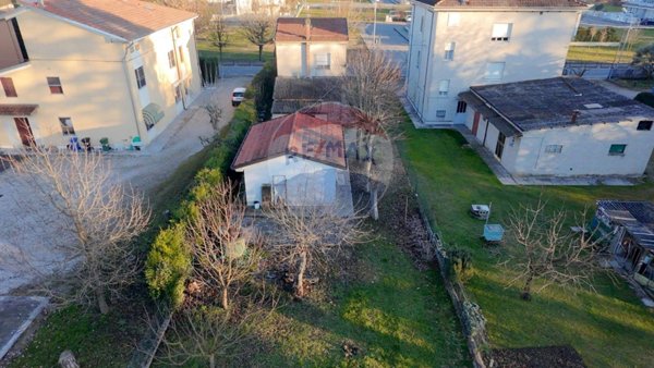 casa indipendente in vendita a Medolla