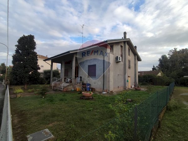 casa indipendente in vendita a Medolla