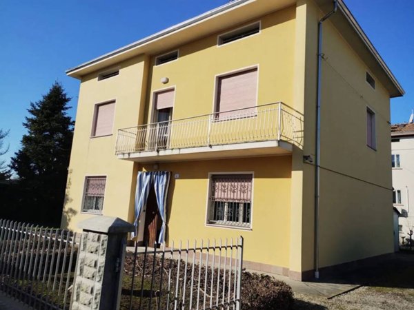 casa indipendente in vendita a Medolla