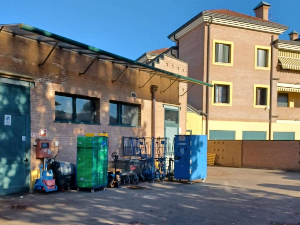 negozio in vendita a Medolla