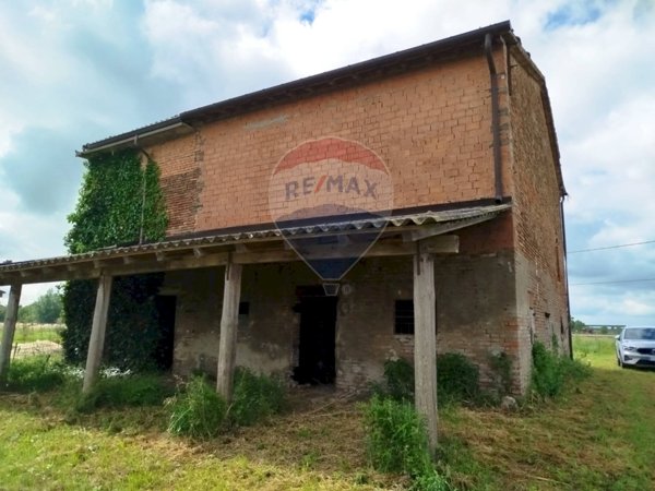 casa indipendente in vendita a Medolla in zona Villafranca