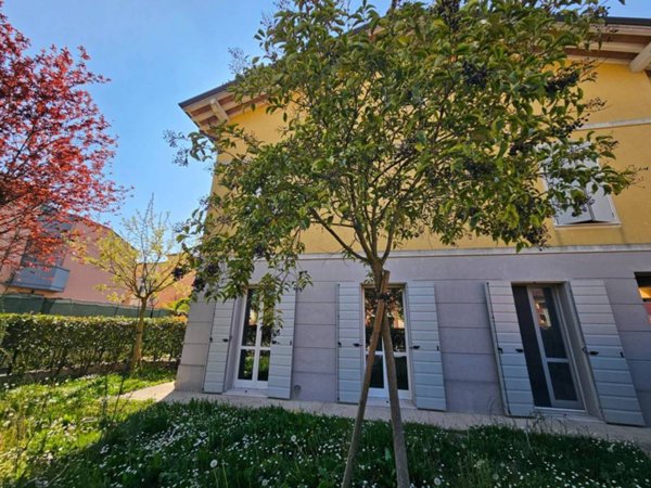 casa indipendente in vendita a Medolla