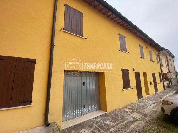 appartamento in vendita a Medolla in zona Villafranca