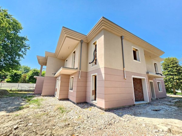 casa indipendente in vendita a Medolla