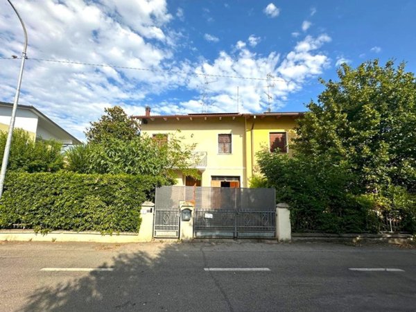 casa indipendente in vendita a Medolla