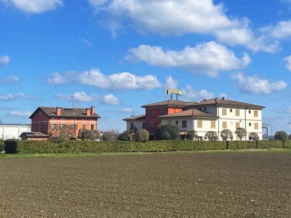 intera palazzina in vendita a Medolla