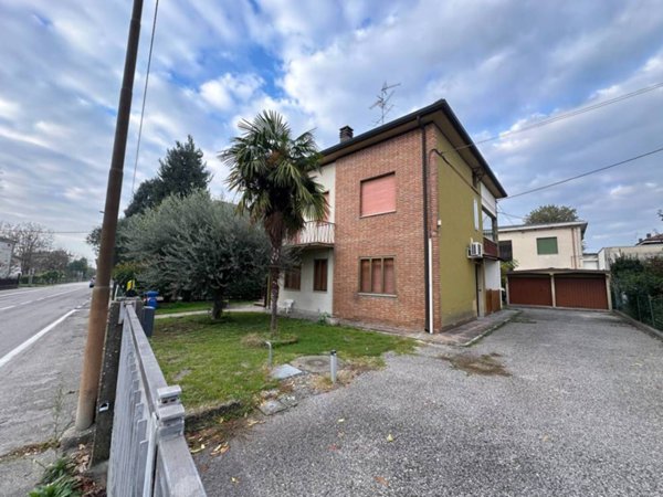 casa indipendente in vendita a Medolla