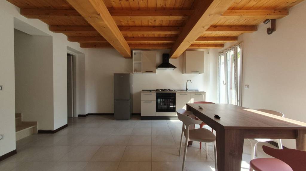 casa semindipendente in vendita a Medolla