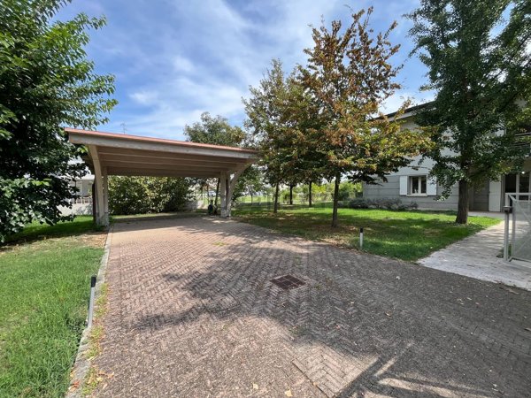 casa indipendente in vendita a Medolla