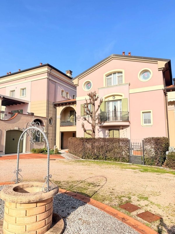 appartamento in vendita a Medolla