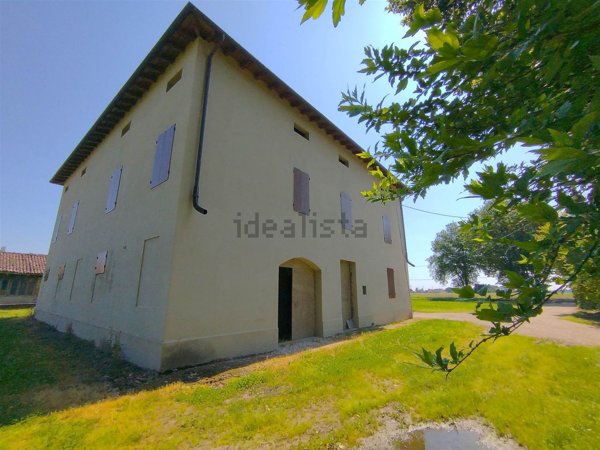 appartamento in vendita a Medolla in zona Camurana