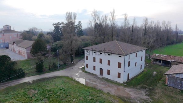 appartamento in vendita a Medolla in zona Camurana