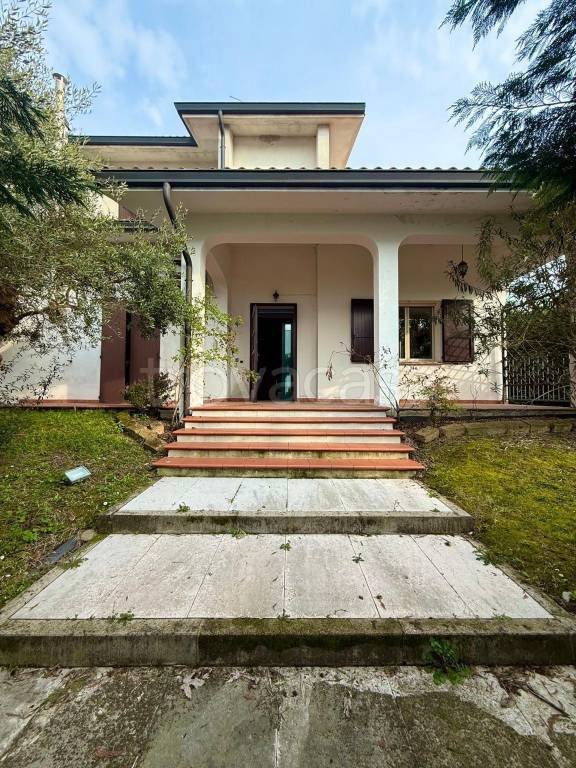 casa indipendente in vendita a Medolla