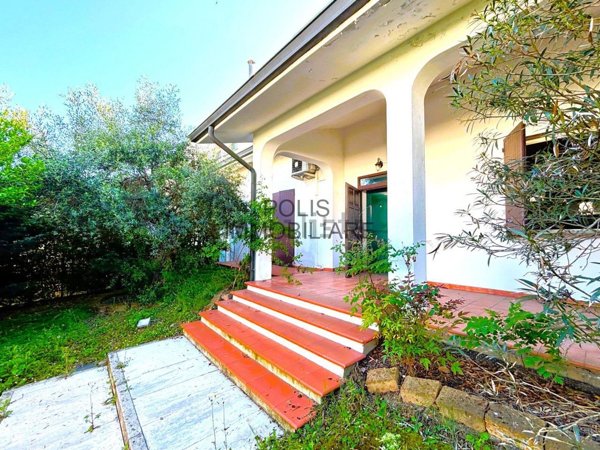 casa indipendente in vendita a Medolla