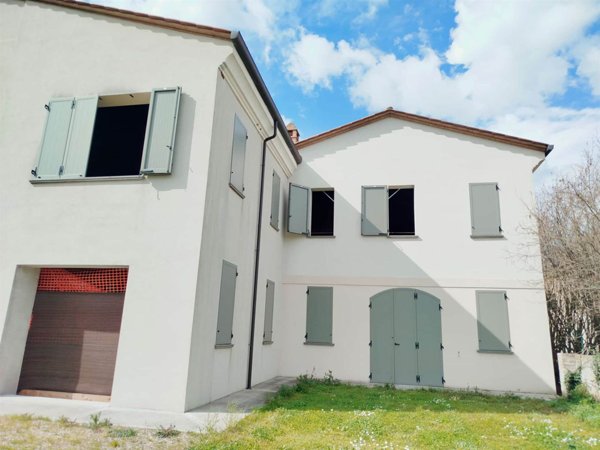 casa indipendente in vendita a Medolla