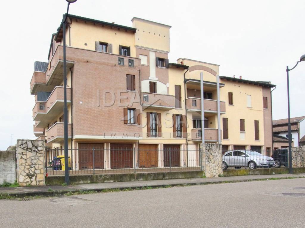appartamento in vendita a Medolla