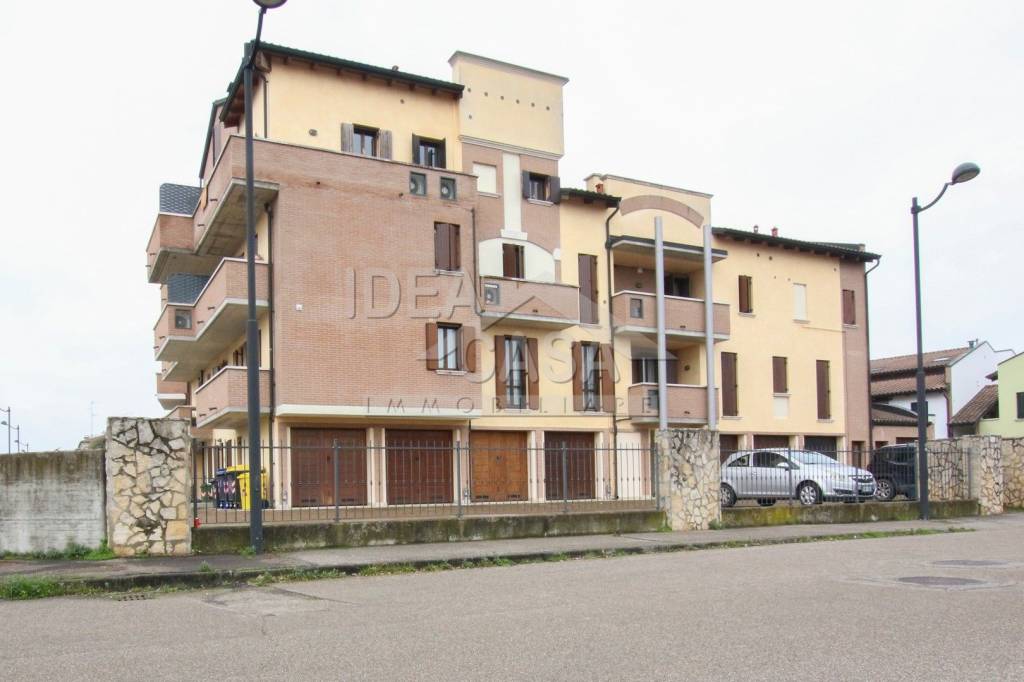 appartamento in vendita a Medolla