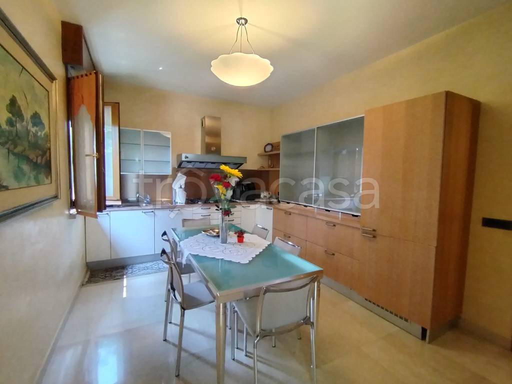casa indipendente in vendita a Medolla