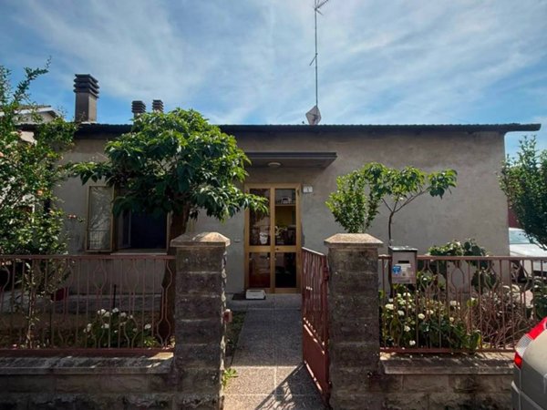 casa indipendente in vendita a Medolla