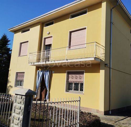 casa indipendente in vendita a Medolla