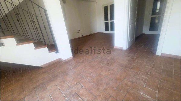 casa indipendente in vendita a Medolla in zona Villafranca