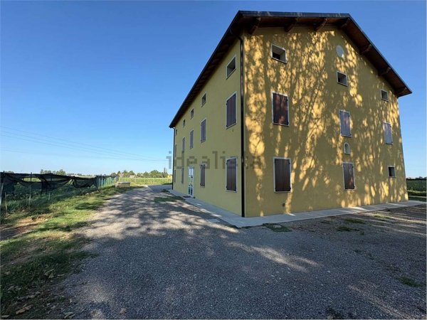 casa indipendente in vendita a Medolla