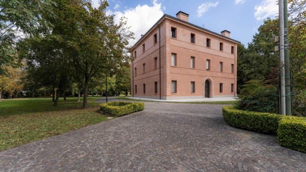 casa indipendente in vendita a Medolla in zona Villafranca