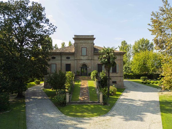 casa indipendente in vendita a Medolla in zona Villafranca