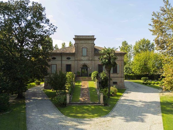 casa indipendente in vendita a Medolla in zona Villafranca