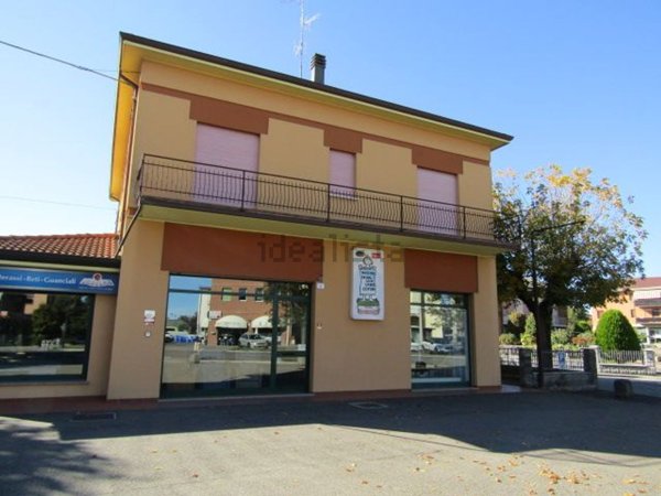 casa indipendente in vendita a Medolla