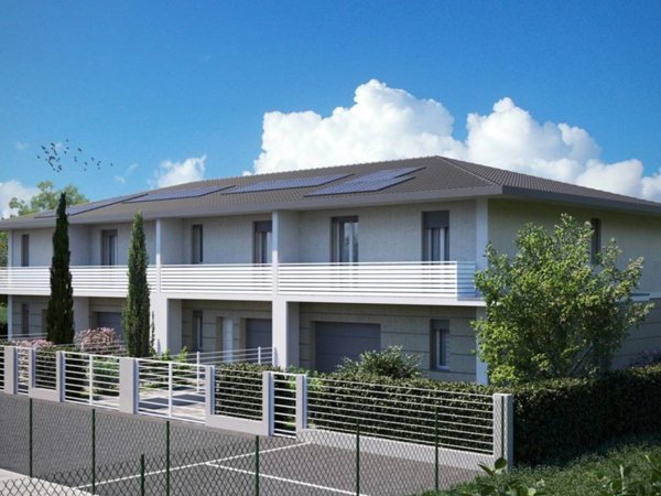 casa indipendente in vendita a Mirandola