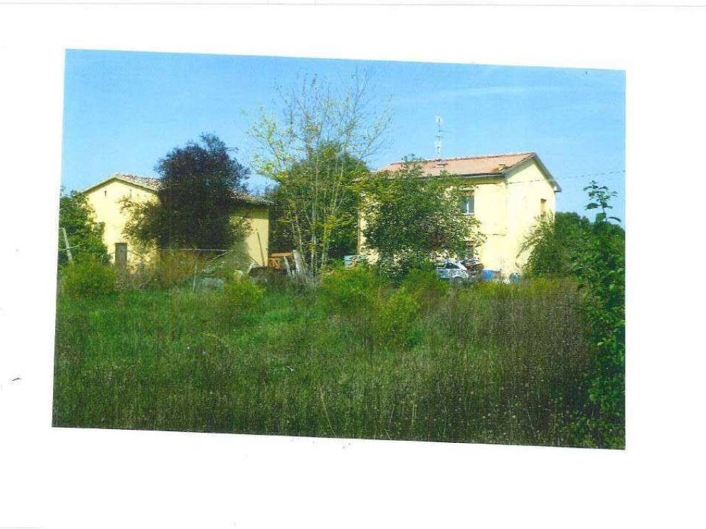 casa indipendente in vendita a Mirandola in zona San Martino Spino
