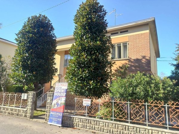 casa indipendente in vendita a Mirandola