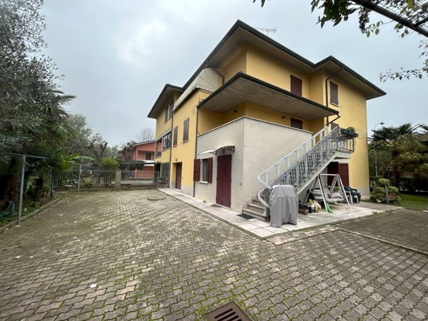 casa indipendente in vendita a Mirandola
