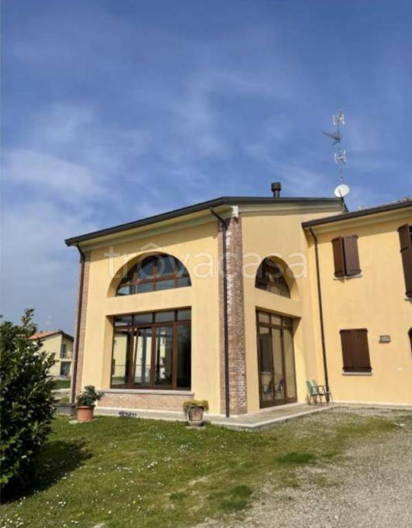 casa indipendente in vendita a Mirandola