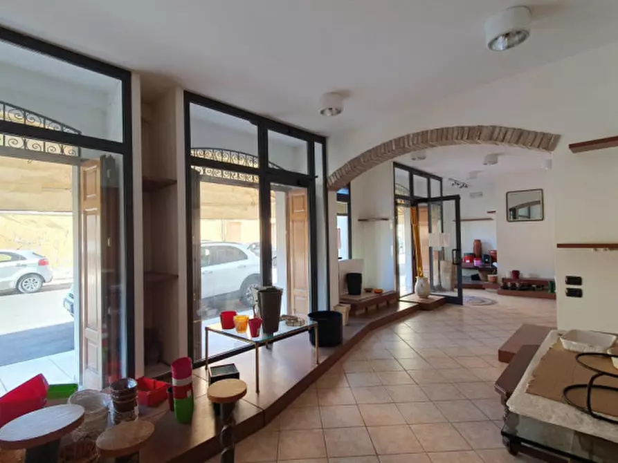 negozio in vendita a Mirandola