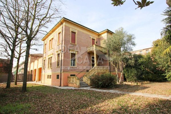 casa indipendente in vendita a Mirandola