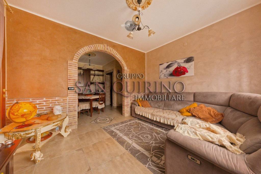 casa indipendente in vendita a Mirandola in zona Gavello